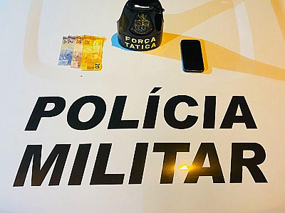 Por pouco: PM prende 2 roubando celular e R$30 de pedestres em Ubatuba