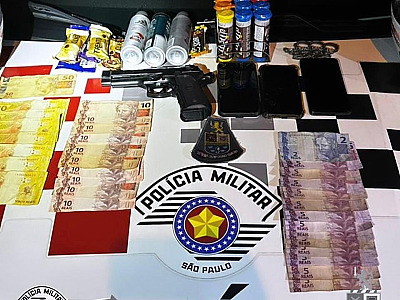 PM prende trio com soco inglês após roubo em Ubatuba