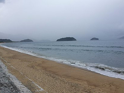 Litoral deve ter melhora no tempo e temperaturas voltam a subir a partir desta quinta-feira