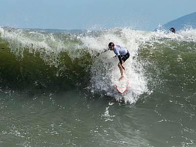 6º Paúba Super Tubos reúne grandes nomes do surfe e promete altas ondas nesta sexta-feira