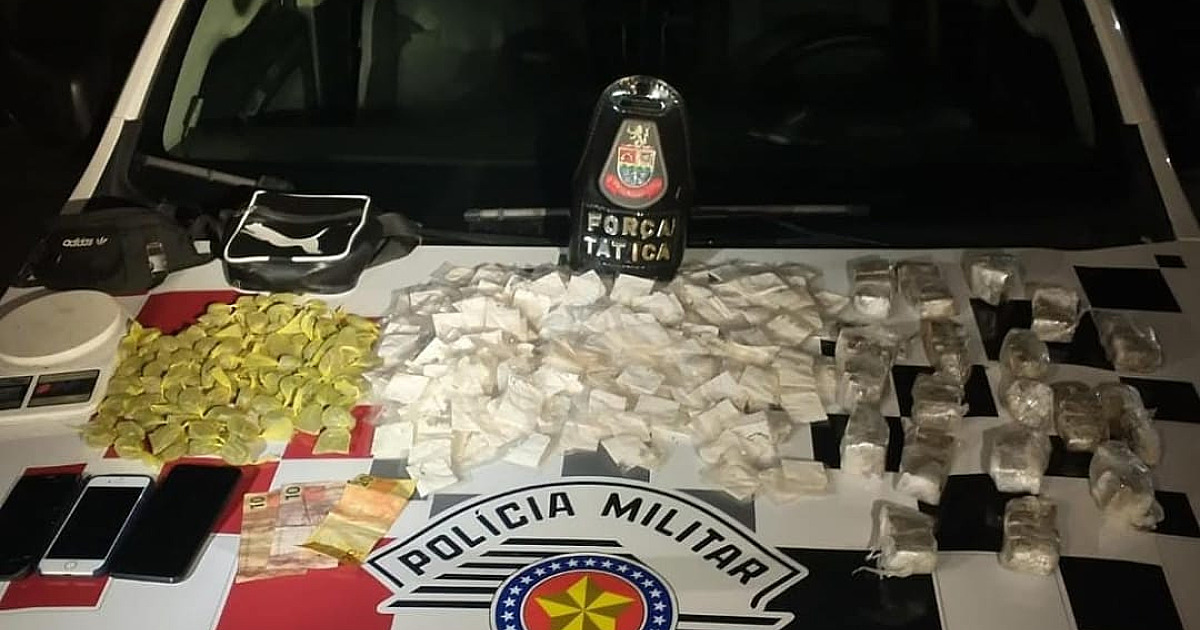 PM prende quatro e apreende adolescente com mais de 7kg de drogas em Caraguatatuba