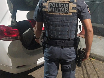 Mulher é presa por tráfico de drogas em Ubatuba