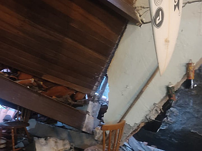 Desabamento em residência de Maresias assusta família durante a madrugada