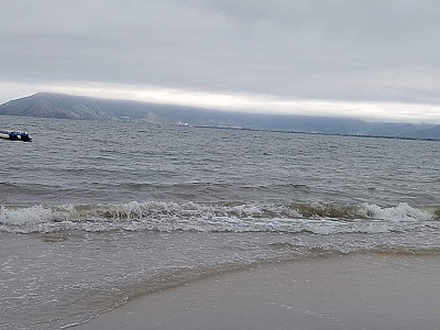 Mau tempo persiste no fim de semana, mas no modo "Chuva de Verão"