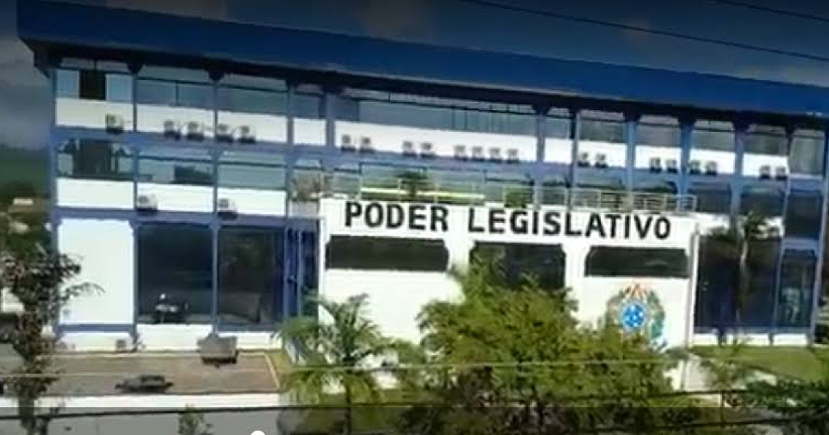 Vereadores acatam veto a reajuste de agentes políticos e aprovam outro texto com subsídios menores, sem férias