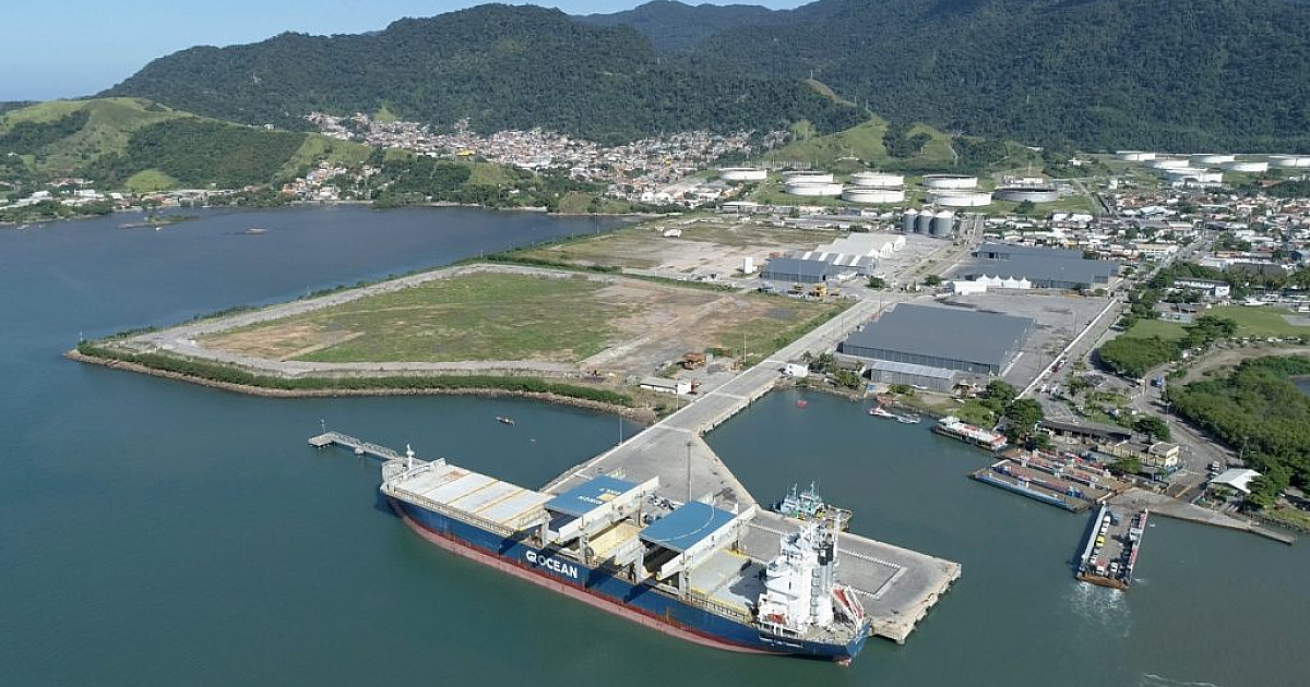 Porto de São Sebastião inicia dragagem de manutenção para garantir operações seguras