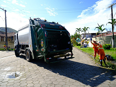 Prefeitura de Caraguatatuba recolhe 2,6 mil toneladas de lixo no período do Natal e Ano Novo