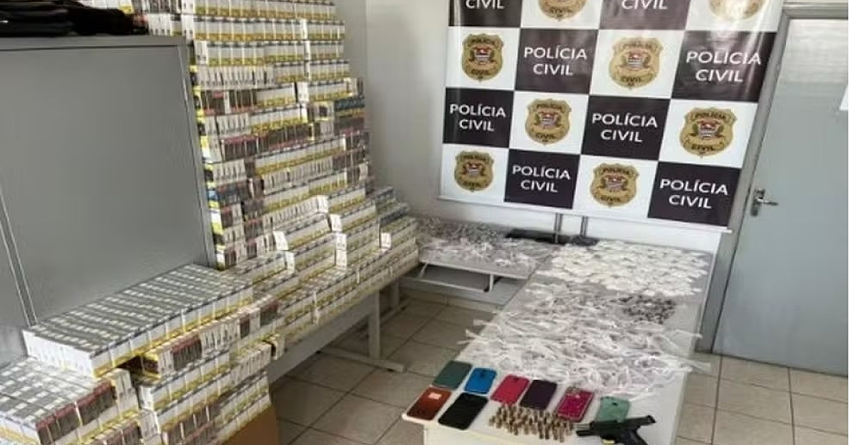 Polícia apreende 7,7 mil maços de cigarros, armas e drogas do PCC no Vale e Litoral Norte
