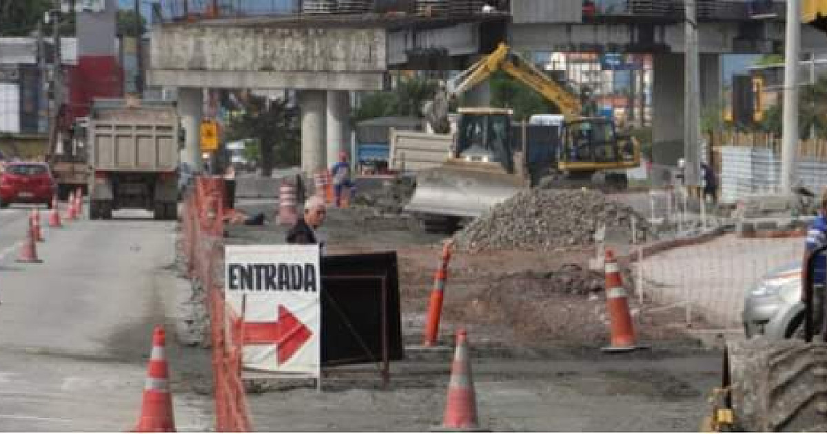 Obras dos Contornos complicam a vida do motorista em Caraguatatuba pelo menos até dezembro