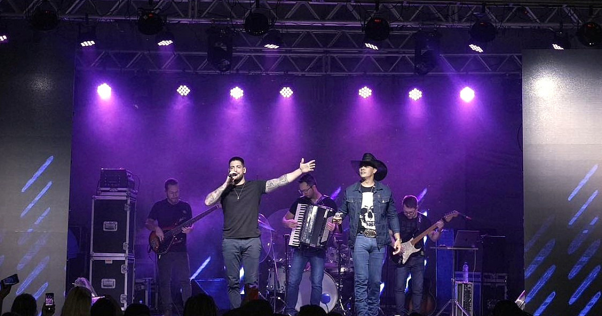 Festa da Padroeira 2026: show de Talis & Welinton é destaque em primeiro fim de semana do evento