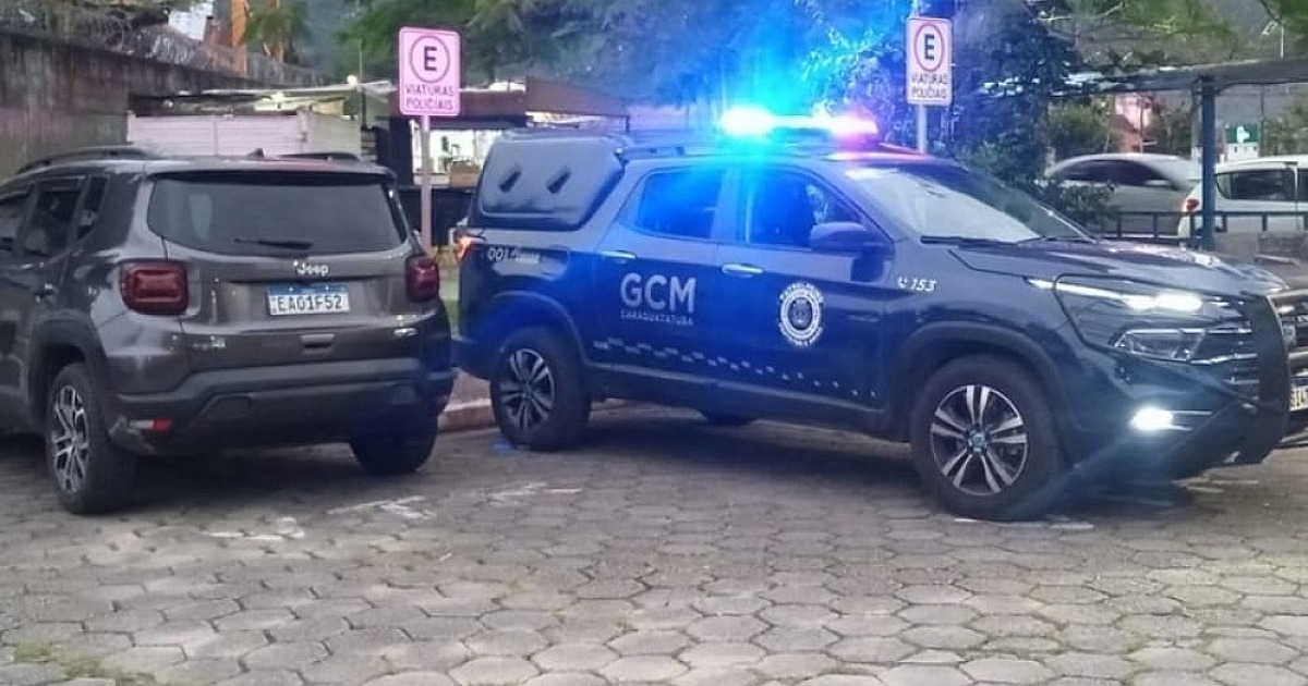 GCM de Caraguatatuba identifica "Jeep dublê" em região movimentada no centro