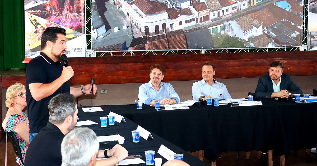 Felipe Augusto participa de encontro estratégico da APRECESP em prol do turismo regional