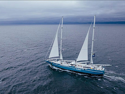 400 toneladas de café especial são exportados para Europa pelo Porto de São Sebastião em barco à vela