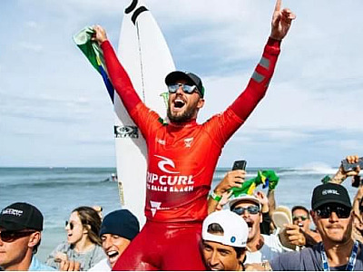 Bendito fruto, Filipe Toledo disputa “Oscar dos Esportes” só com atletas mulheres