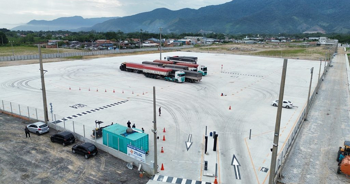 Porto de São Sebastião amplia infraestrutura e coloca novo pátio em funcionamento