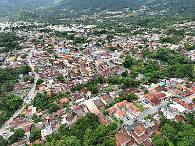Prefeitura de Ilhabela apresenta cenário econômico e alternativas em audiência pública
