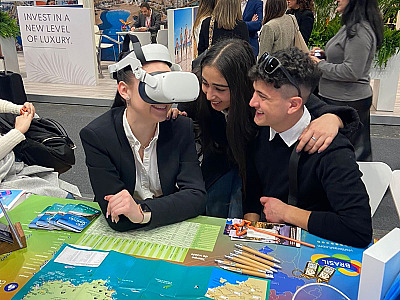 Avistamento de baleias jubartes em São Sebastião é destaque na Feira Internacional de Turismo de Madrid