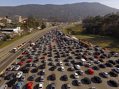 Rodovias da RMVale terão operação especial para receber 3 milhões de veículos no feriadão