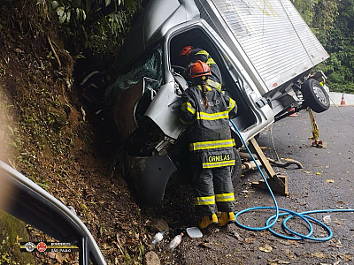 Oito ficam feridos em acidentes de trânsito na Oswaldo Cruz na última semana