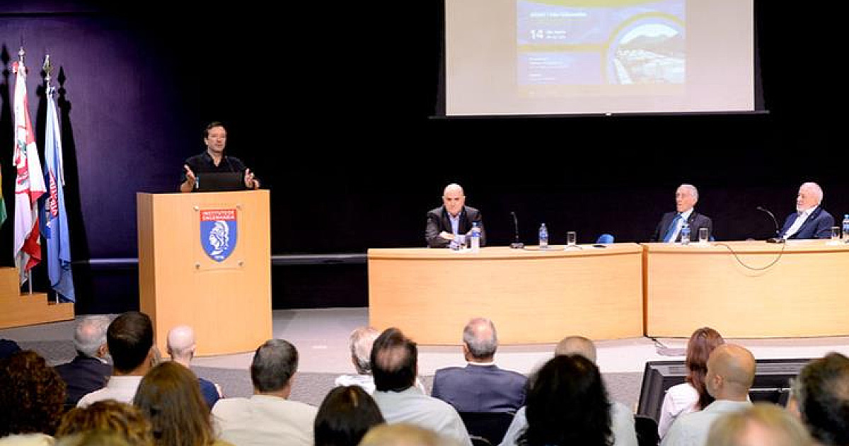 Habitação elenca soluções para moradias em São Sebastião após evento climático de 2023