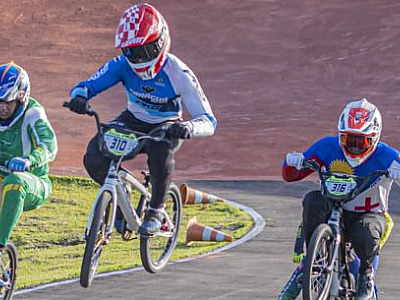 Atleta de Caraguatatuba conquista título do Ranking Brasileiro de BMX