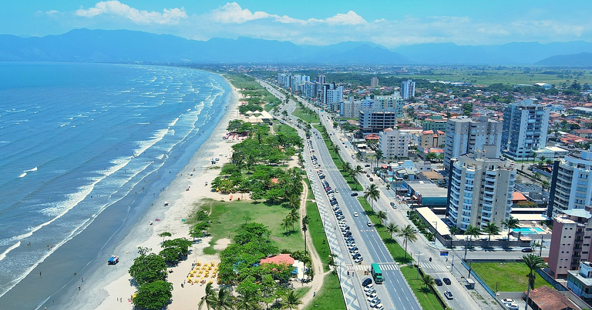 Balneabilidade estabiliza e região tem 18 praias impróprias neste fim de semana