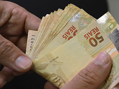Salário mínimo sobe para R$ 1.302 em 1º de janeiro