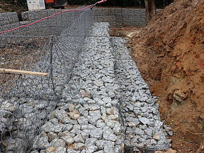 Prefeitura de São Sebastião inicia obra de contenção e drenagem na Vila Queiroz Galvão/Esquimó, em Juquehy