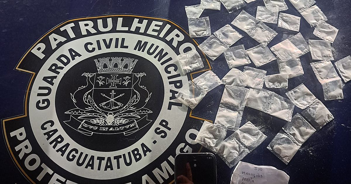 Após tentativa de fuga, homem é detido com 40 papelotes de cocaína em Caraguatatuba