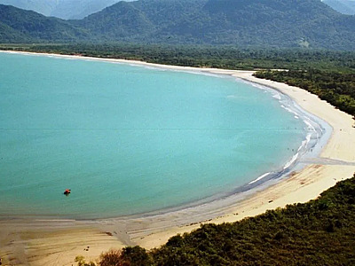 Jovem de 20 anos é encontrada morta em praia de Ubatuba