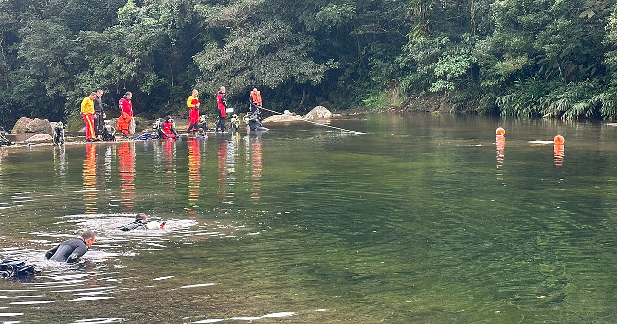 São Sebastião recebe curso de mergulho autônomo ministrado pelo GBMar