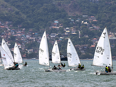 7ª Etapa do Ranking Paulista da Classe Optimist agita Praça da Vela neste fim de semana