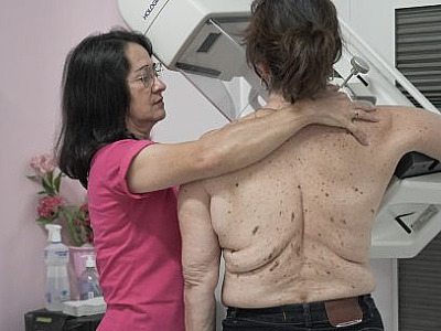 Outubro Rosa promove cuidado integral à saúde da mulher em Caraguatatuba