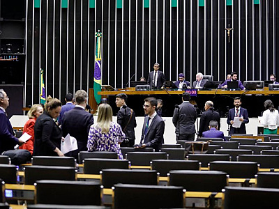 Câmara aprova proposta que proíbe a importação de resíduos sólidos