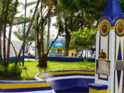 Obelisco tem placa de identificação furtada em Caraguá