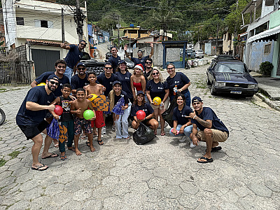 Projeto Litoral Jovens realiza Ação Social Dia das Crianças no Itatinga