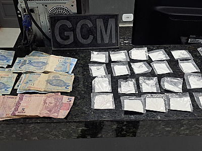 Jovem é preso por tráfico de drogas após tentar fugir da GCM em Caraguatatuba