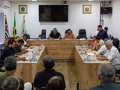 Vereadores aprovam criação de cargos, aumento de salários e gratificações em São Sebastião