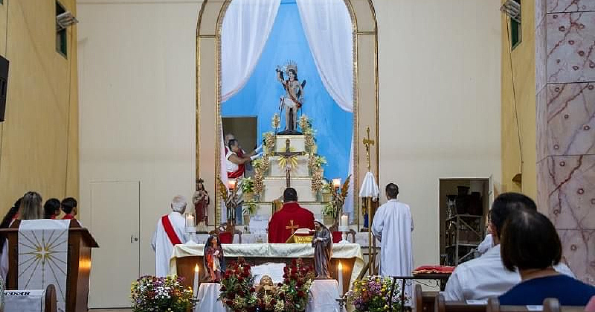Programação religiosa da Festa do Padroeiro da início a novena de S.S