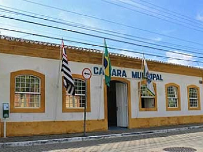 Com salário de R$ 12 mil, Câmara de São Sebastião analisa novo auxílio para vereadores