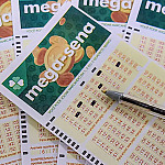 Mega-Sena acumula e prêmio vai a R$ 62 milhões