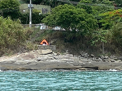 Ações de fiscalização garantem preservação das praias de Ilhabela