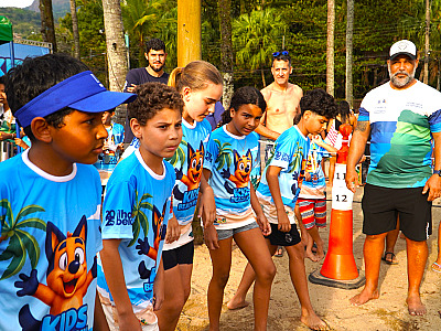 Kids Beach Run reúne mais de 300 crianças na Praia do Perequê em Ilhabela