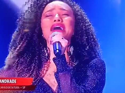 Cantora de Caraguatatuba conquista jurados e promete ser destaque no The Voice Brasil