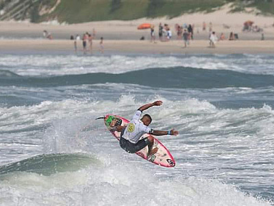 LN bem representado no Circuito Dream Tour  de Surfe em Salvador