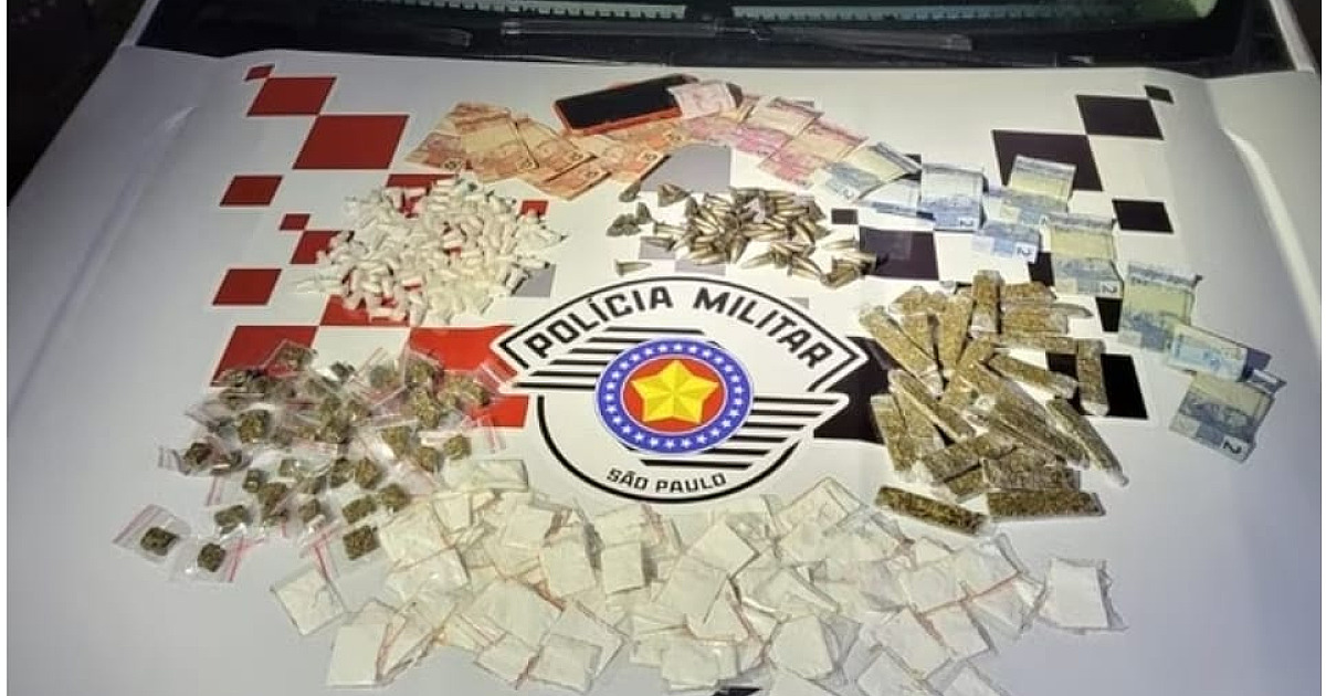 PM prende traficante e apreende comparsa adolescente que iam vender drogas no "táxi do crime" em Ilhabela