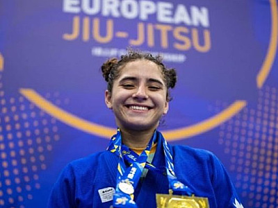 Helena Ferreira, atleta de Caraguatatuba, conquista ouro e prata no Europeu de Jiu-Jítsu em Portugal