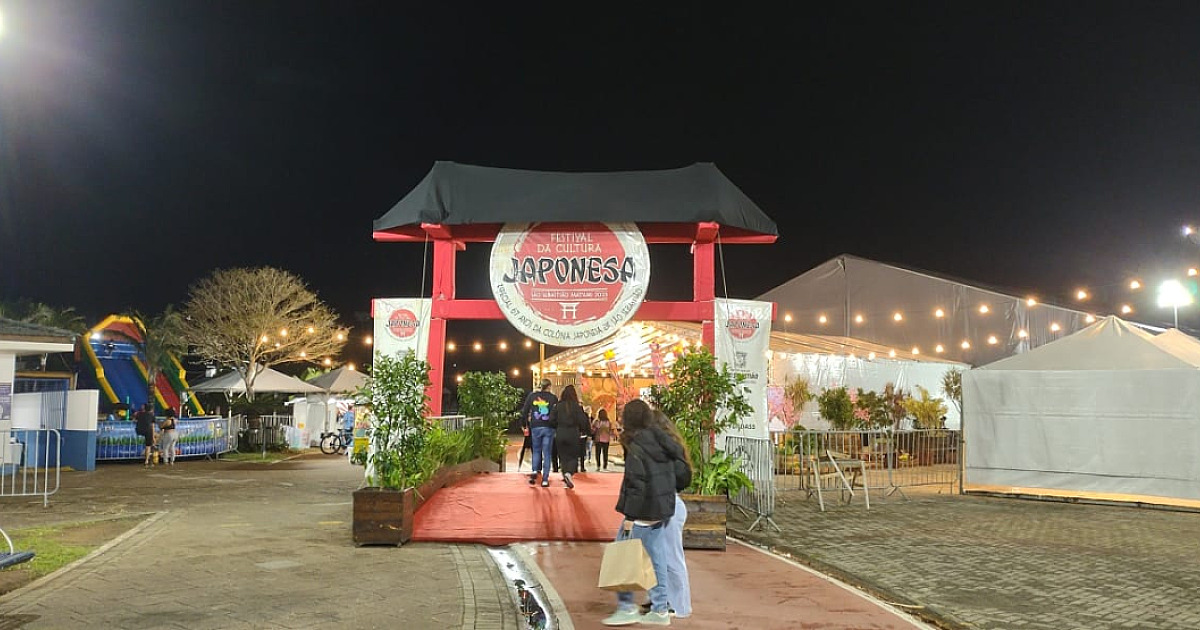 Começou o São Sebastião Matsuri na Rua da Praia