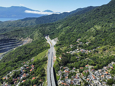 Toninho Colucci cobra providências sobre paralisações no Contorno Sul da Tamoios e pede revisão de pedágio e velocidade