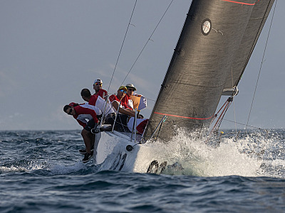 Barco de Scheidt retoma a liderança na briga pelo título da 49ª Semana Internacional de Vela de Ilhabela